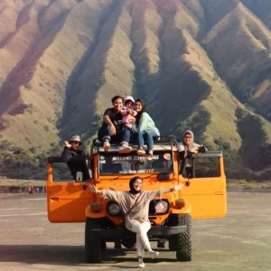 Keseruan tour Bromo menggunakan Jeep 4x4